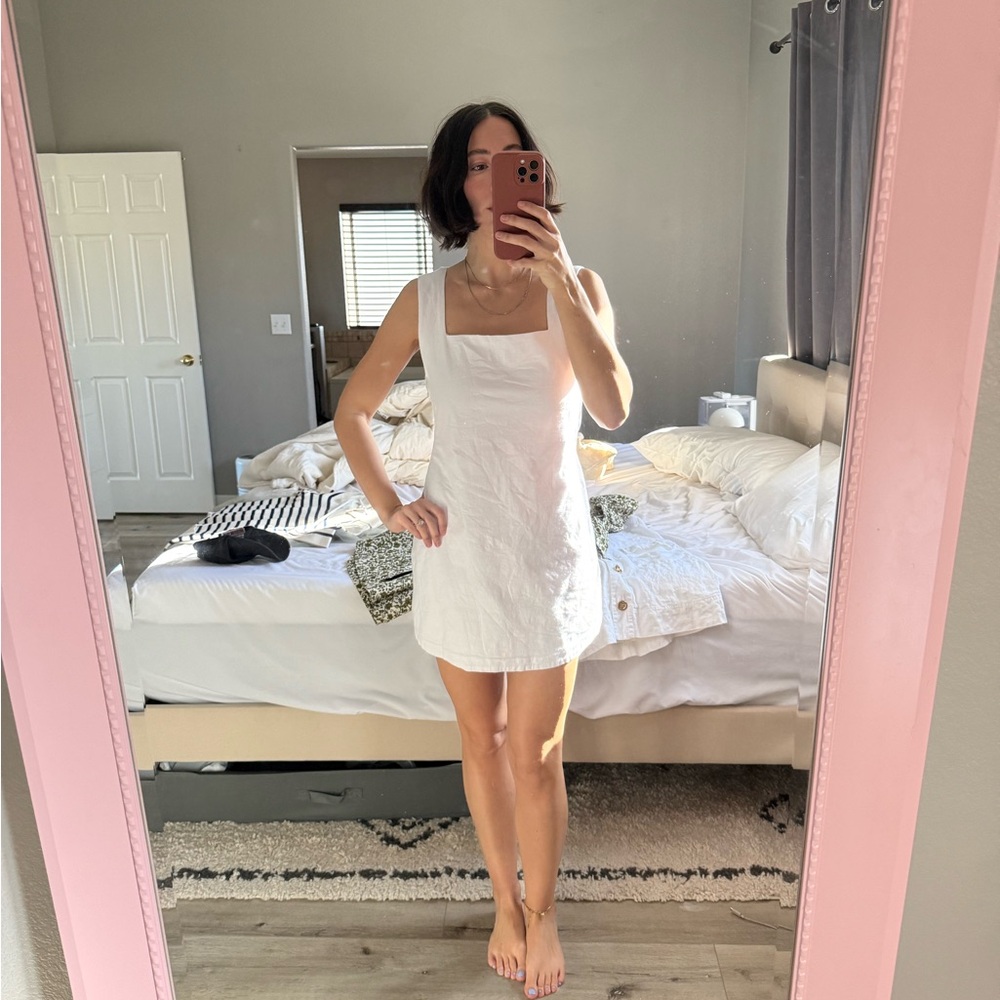 White Square Neck Sleeveless Mini Dress
